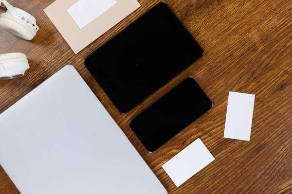 Quel est l'impact environnemental de l'enveloppe postale et à quoi sert-elle ?