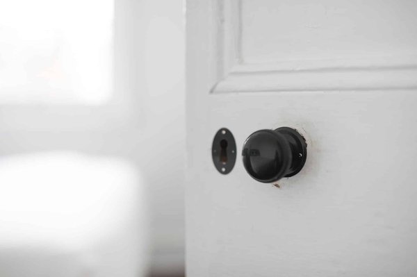 Comment renforcer la sécurité d'une porte d'entrée d'entreprise ?